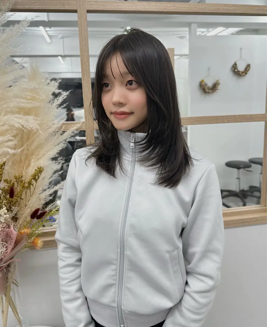 ミディアム レイヤーカット カット トリートメント 💠悩み解決美容師 💠シュンヤのヘアスタイル