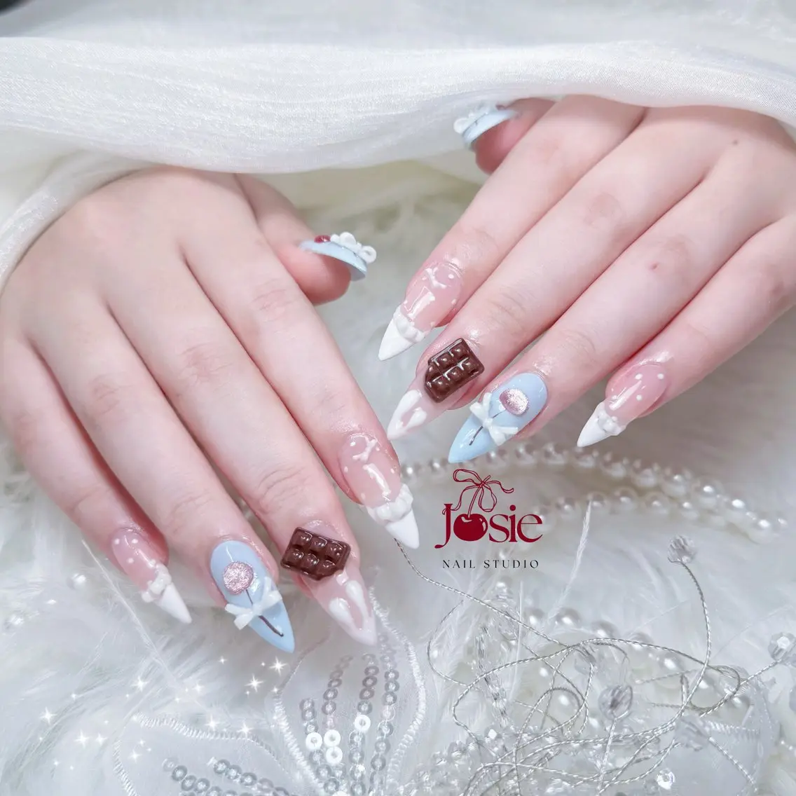 ネイル 長さ出し フレンチネイル グラデーション 韓国ネイル ロングネイル ハンドネイル Josie nail salonのネイルデザイン