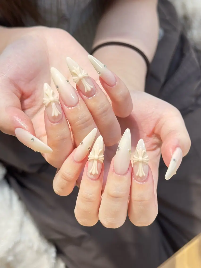 【2026🌟SNSで大人気話題ネイル】💅🏻自爪ビッグクロムネイル¥6500~の写真