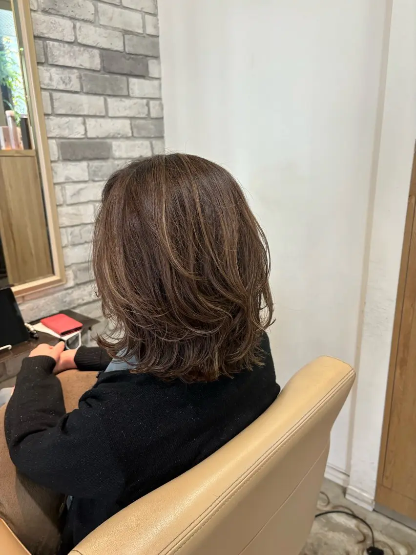 カラー ハイライトカラー レイヤーカット KAEのヘアスタイル