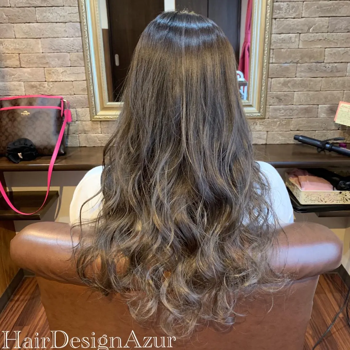 ロング カラー HairDesign Azurのヘアスタイル