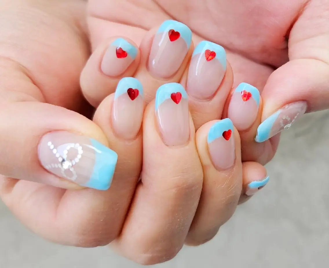 ネイル フレンチネイル ハンドネイル shellnail さなえのネイルデザイン