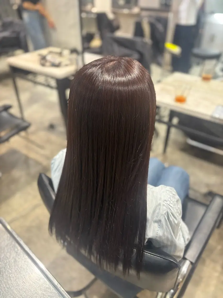 ロング チョコレートブラウン ヘアカラー ☀️ルティア池袋 はなのヘアスタイル