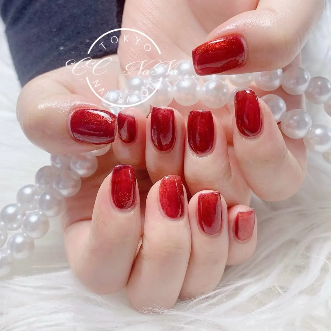 ネイル マグネットネイル 赤色 ハンドネイル 💎CC・NaNa 韓国風ネイル🌙Cのネイルデザイン