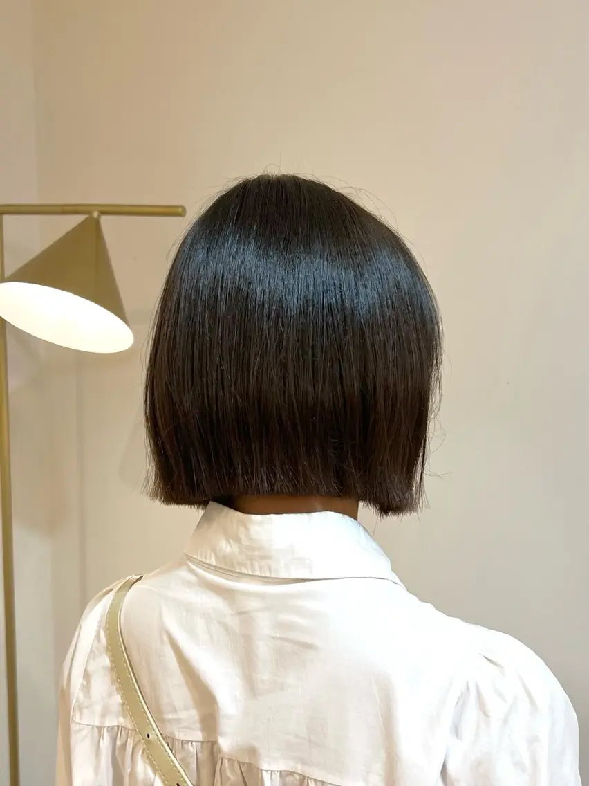 ショート ボブ 艶カラー/透明感 /ヒグチアオイのヘアスタイル