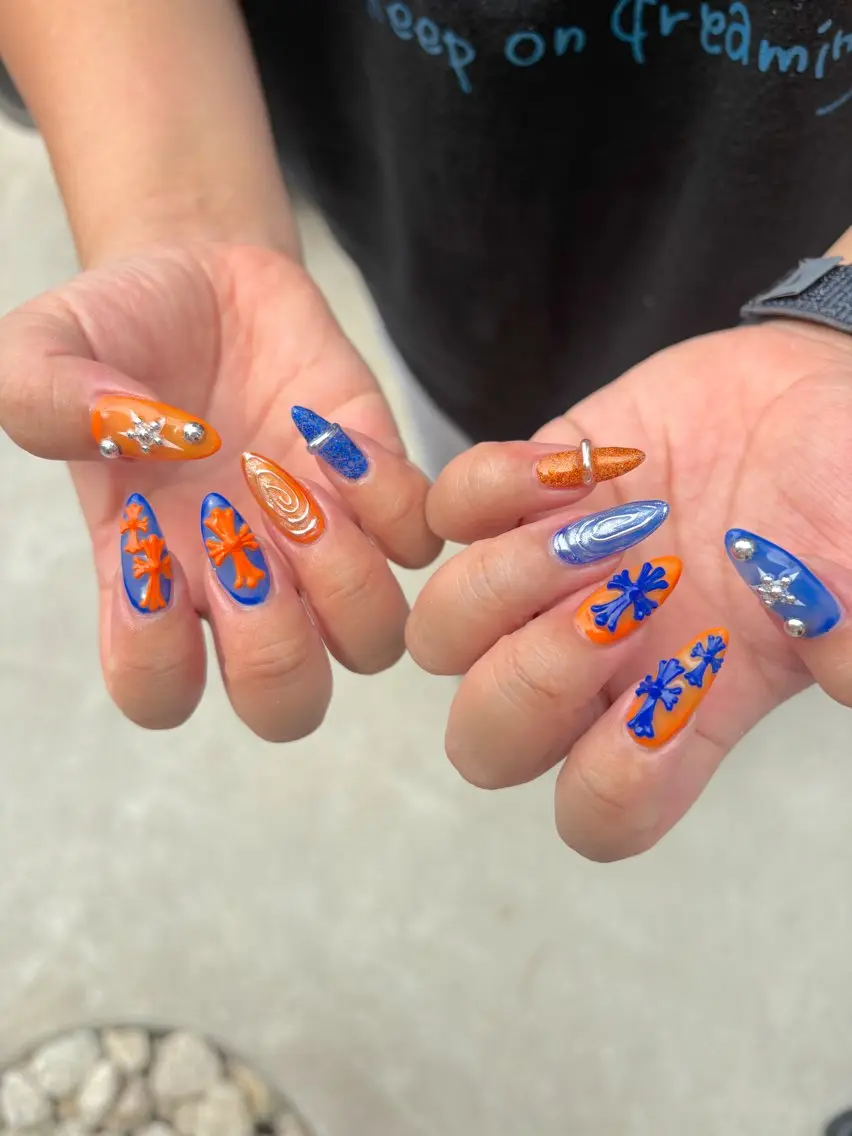 ネイル ブルー オレンジ ハンドネイル Nail Salon noiのネイルデザイン
