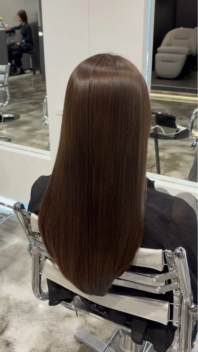 ロング カット ヘアカラー トリートメント 三輪 隼大のヘアスタイル