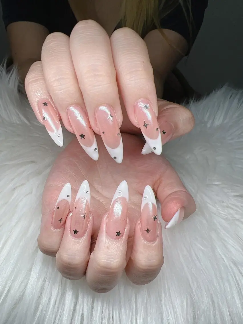 ネイル 長さ出し グラデーション 卒業式 キラキラネイル マグネットネイル Lee Nailsのネイルデザイン