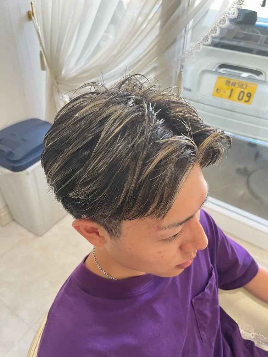 カラー メンズ アップバング メンズハイライト ハイライトカラー カット ヘアカラー 三十木 博敏のヘアスタイル