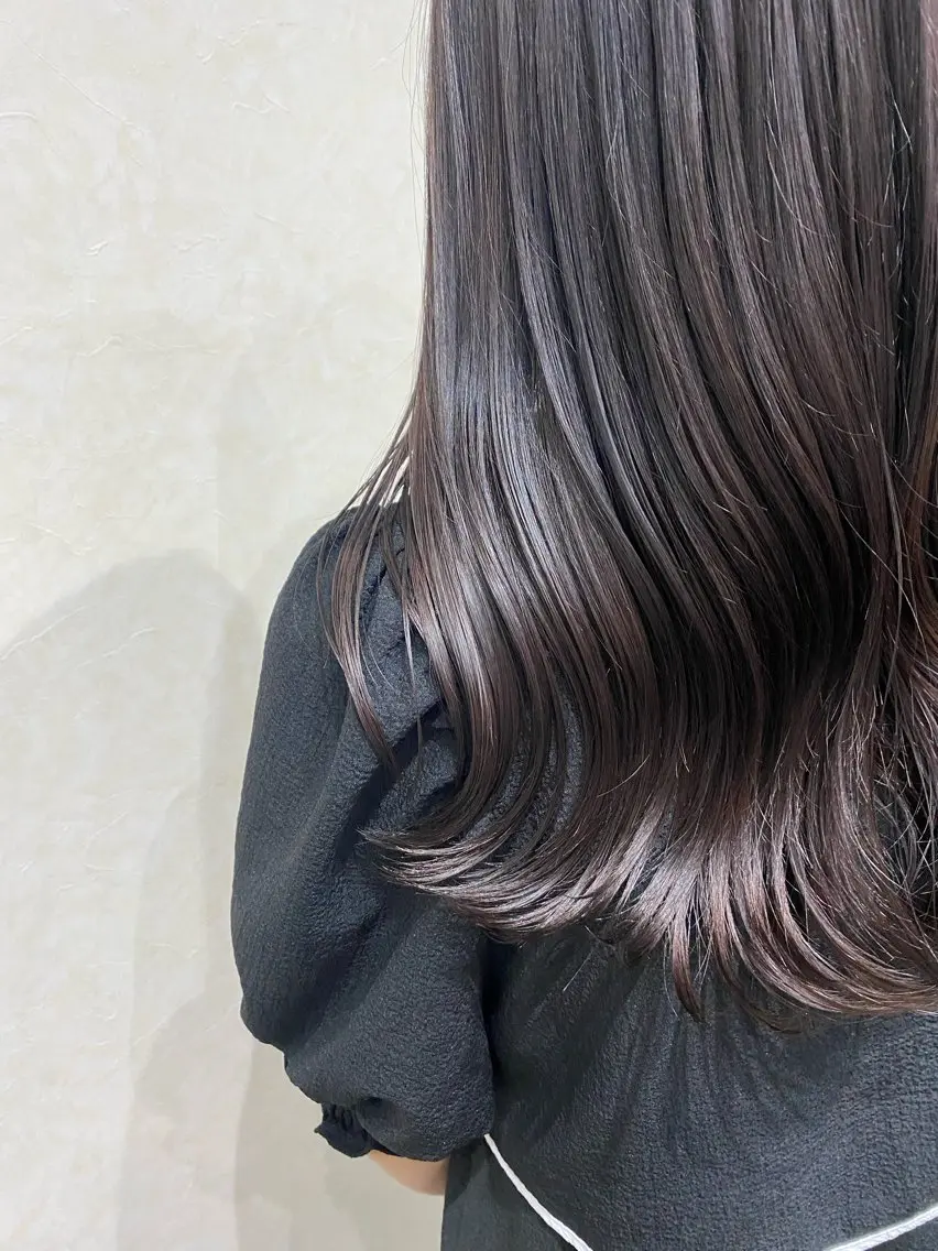 ロング カラー 透明感カラー イルミナカラー ラベンダーカラー オリーブカラー 縮毛矯正 N°jemica 🫧REIKA🫧のヘアスタイル