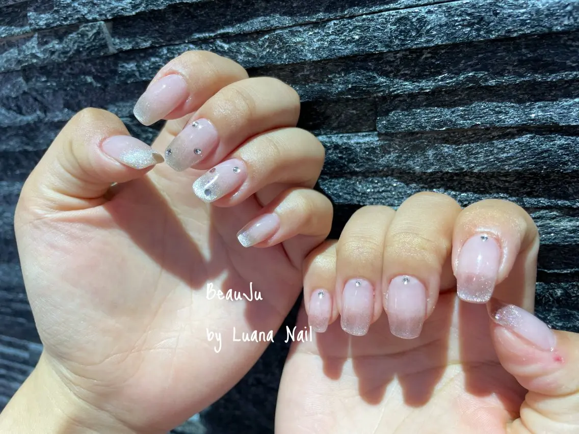 ネイル マグネットネイル ハンドネイル BeauJu by Luana Nailのネイルデザイン