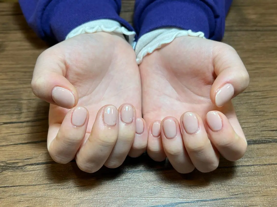 ネイル ワンカラーネイル ハンドネイル HENRIETTA NAILSALONのネイルデザイン