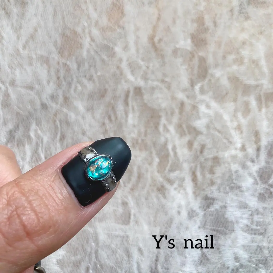 ネイル 手書きが得意🖌️ Y’s  nailのネイルデザイン