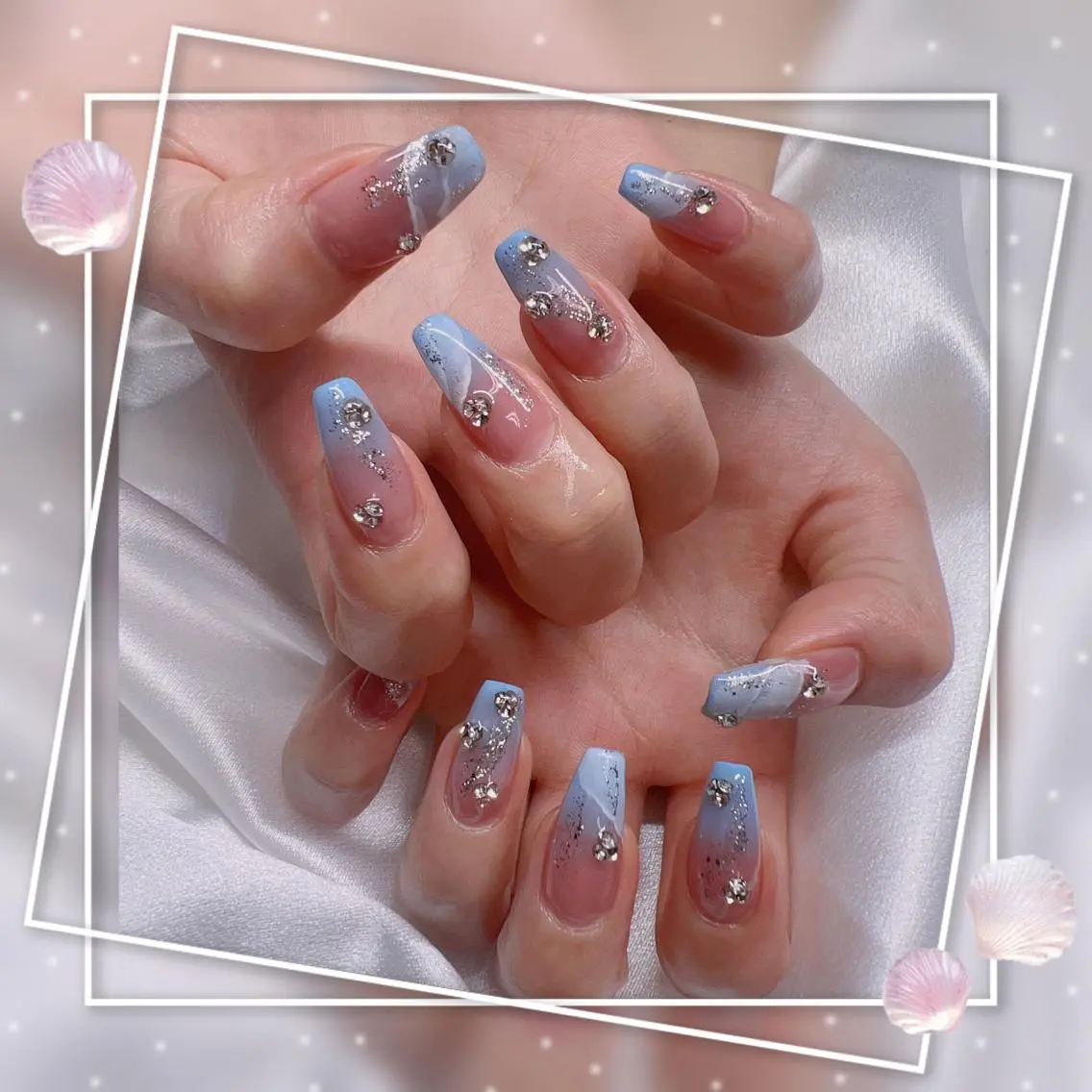 ネイル フレンチネイル キラキラネイル 韓国ネイル マグネットネイル マグネットフレンチ ハンドネイル ハンドケア Chill Nailsalonのネイルデザイン