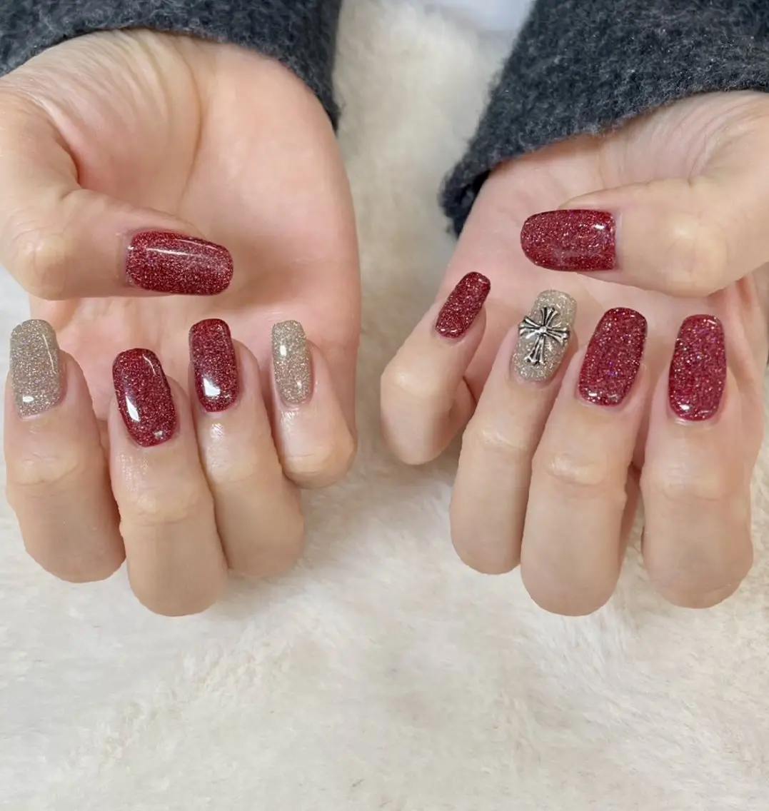 ネイル フラッシュネイル キラキラネイル ハンドネイル フットネイル ハンドケア 心斎橋Salon Epokkuのネイルデザイン