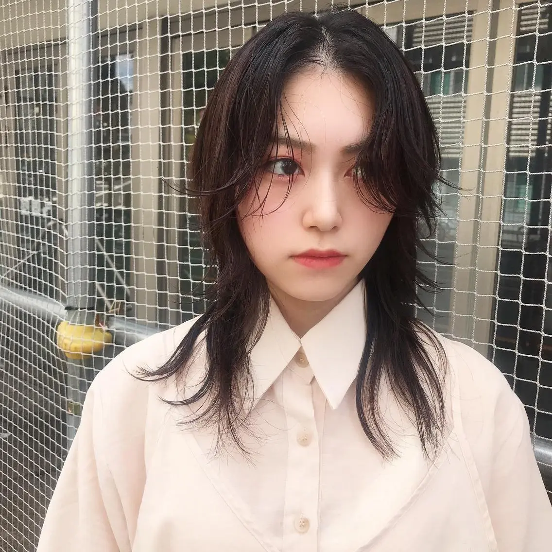 セミロング レイヤーカット ホワイト&レイヤーカ ットエクステ長畠俊輔のヘアスタイル