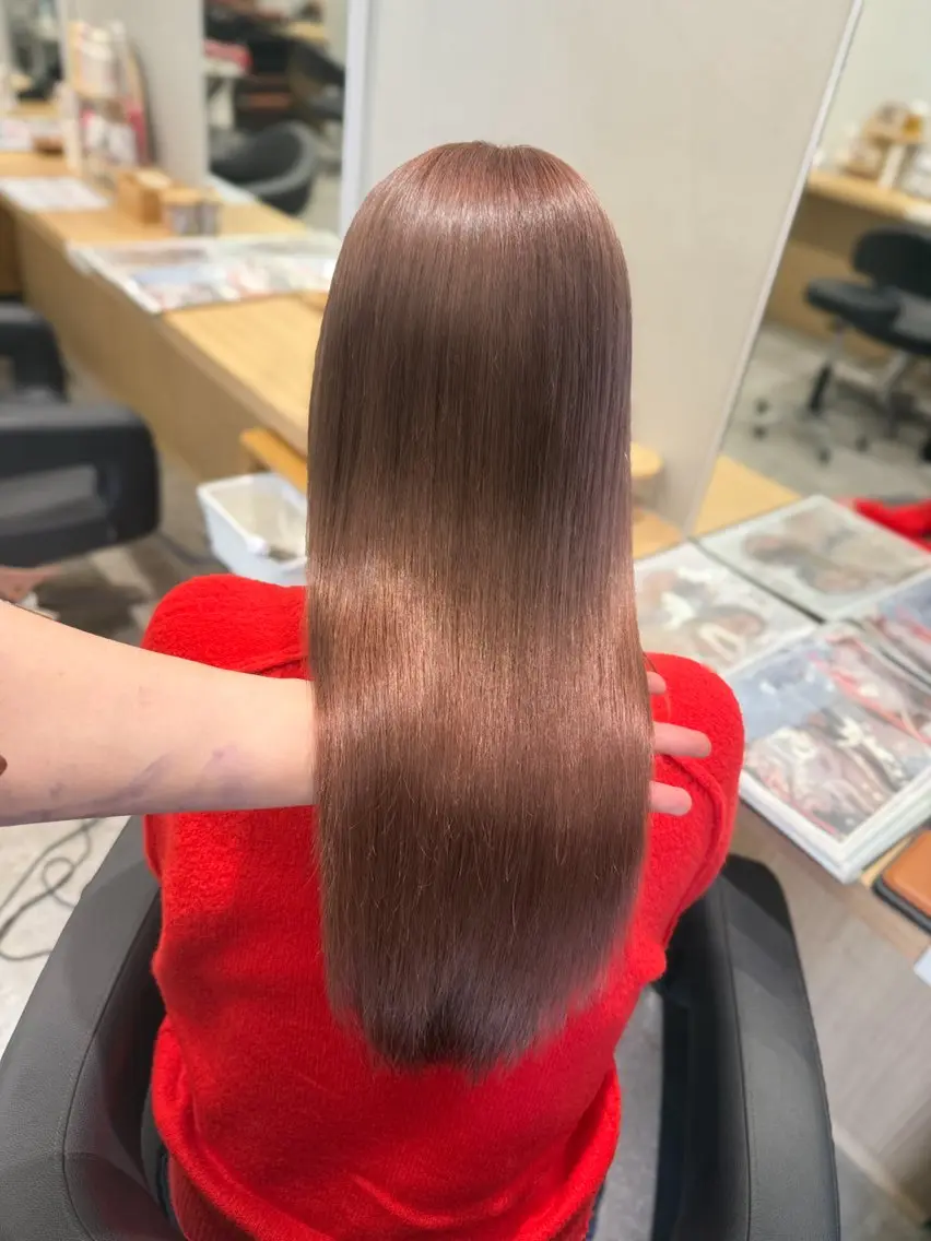 【透明感溢れる髪に✨】カット+イルミナorアディクシーカラー+保湿コーティングトリートメントの写真