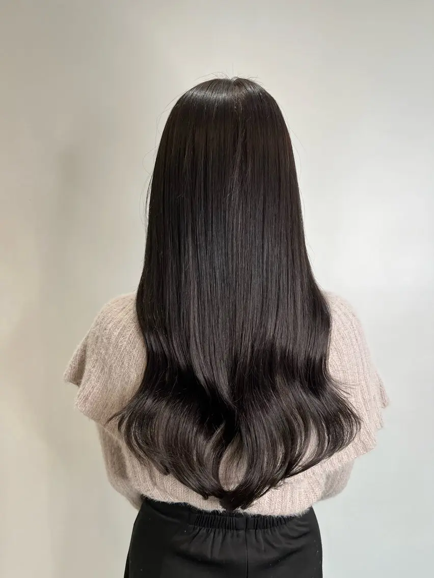 ミディアム 野村 奈里亜のヘアスタイル