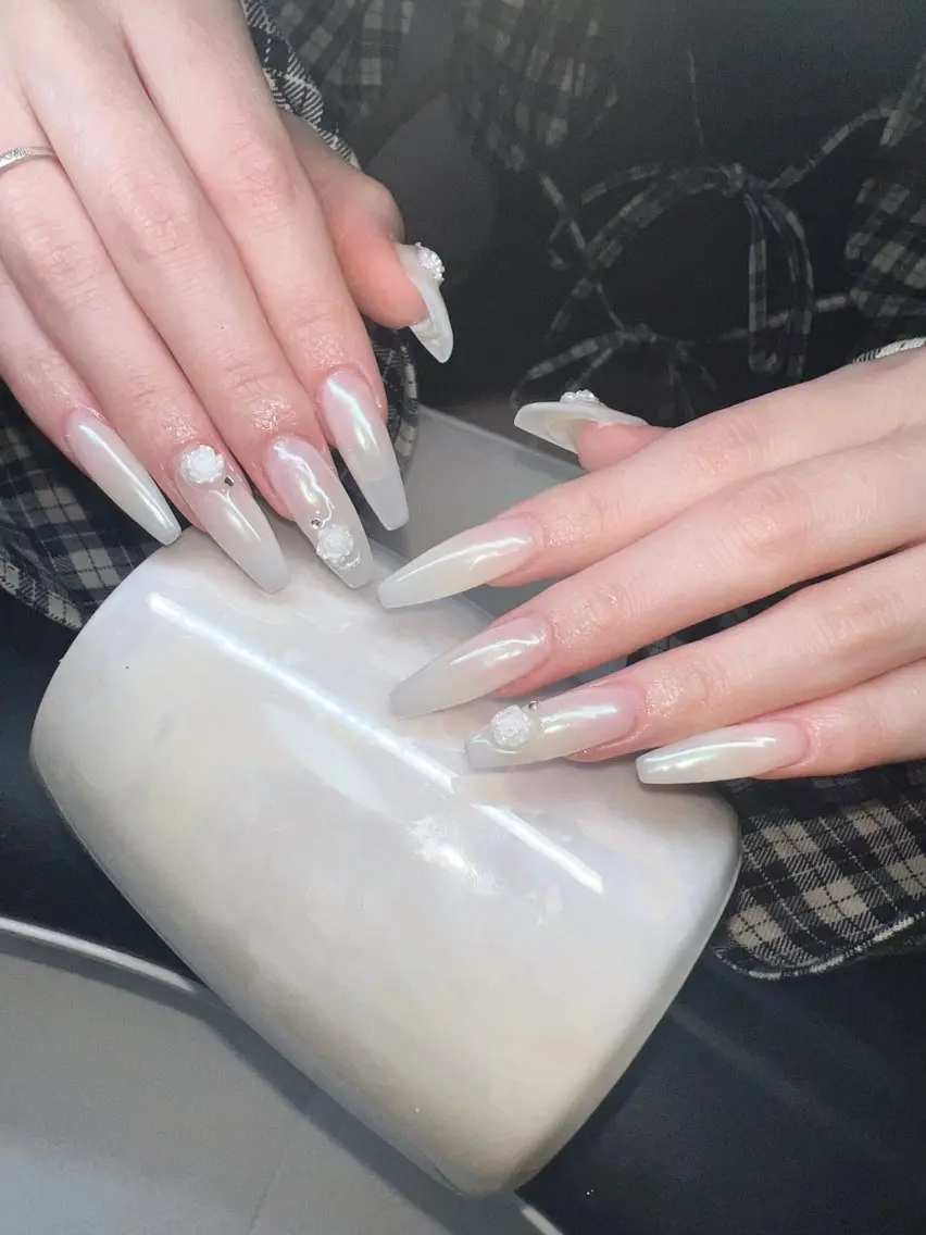 ネイル Lee Nailsのネイルデザイン