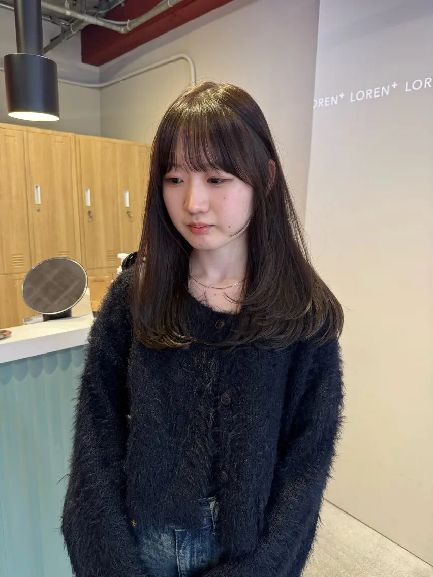 セミロング カラー カット ヘアカラー トリートメント レイヤーカット 鈴木駿介のヘアスタイル