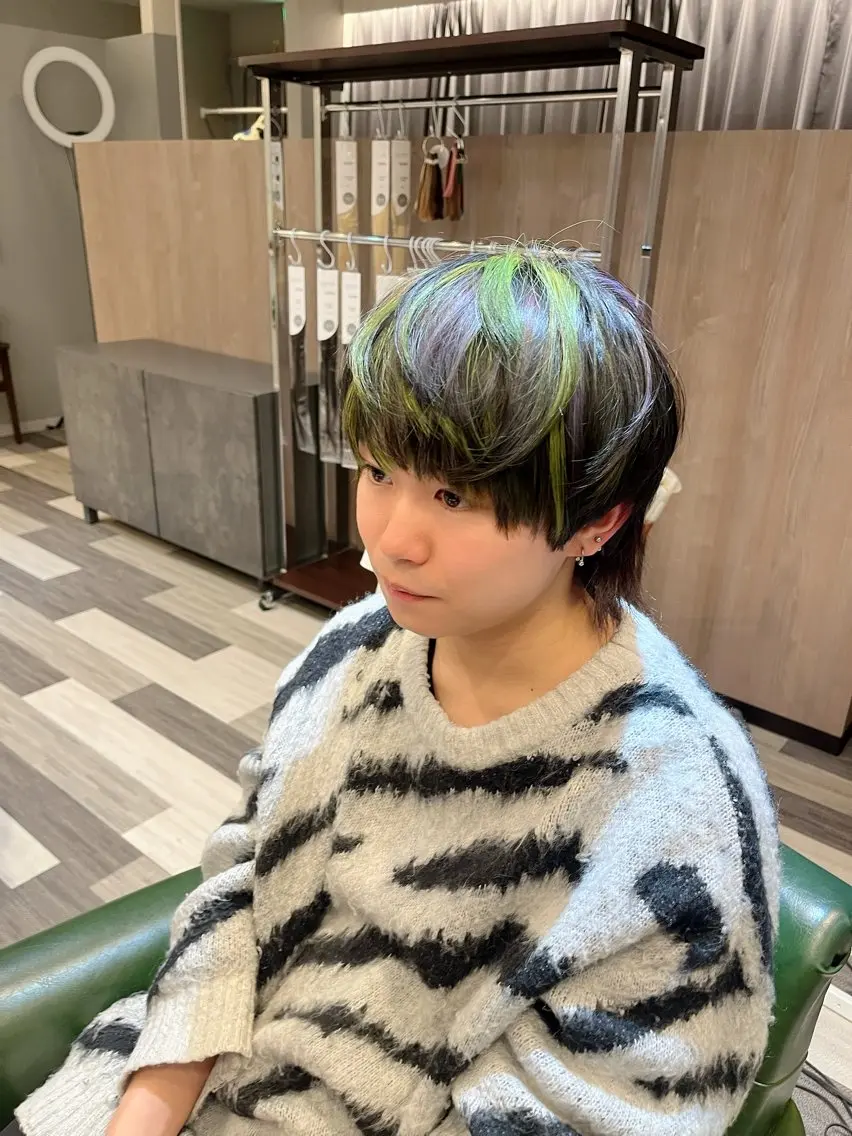 ショート カラー ヘアアレンジ メンズ ヘアカラー トリートメント 松下 倫子のヘアスタイル