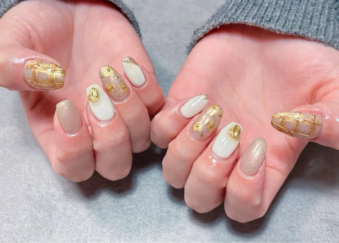 ネイル アートネイル ジェルネイル ハロウィン マグネットネイル パラジェル ハンドネイル ハンドケア 💫ゆか_ Nailartistのネイルデザイン