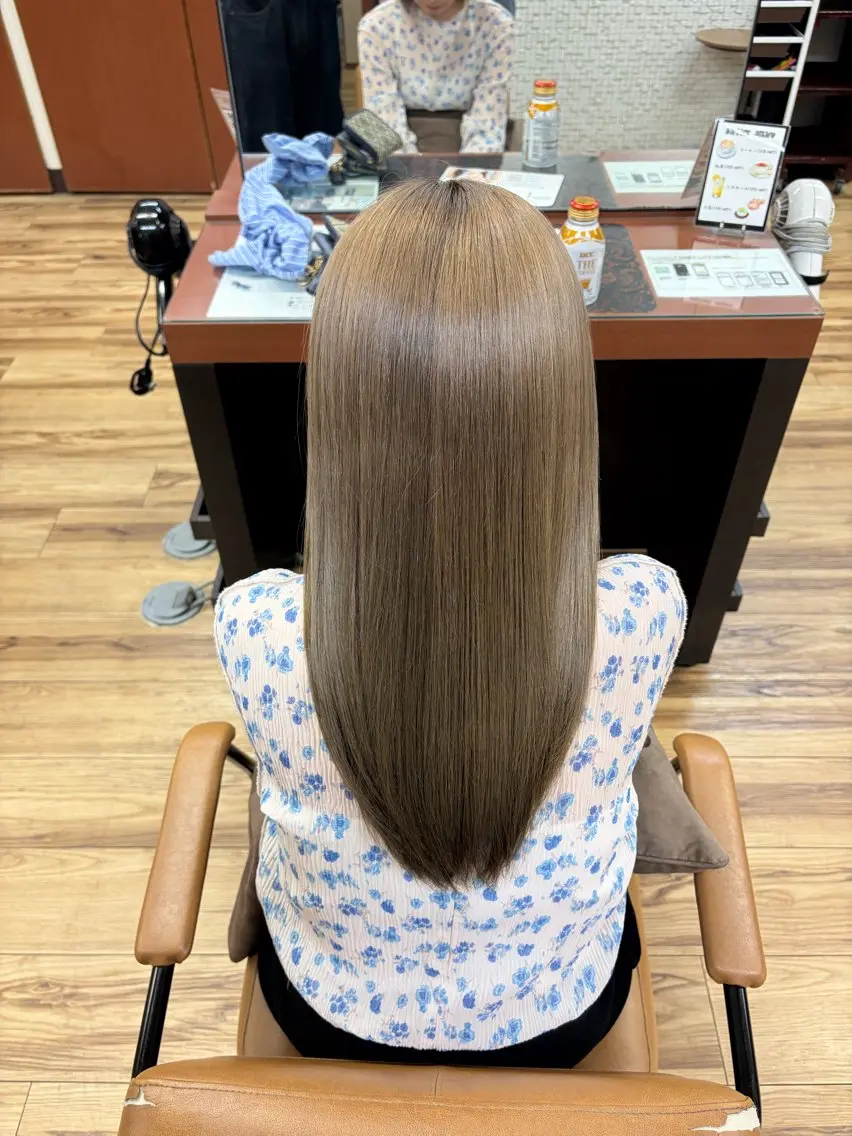 ロング ヘアカラー début / みやびのヘアスタイル