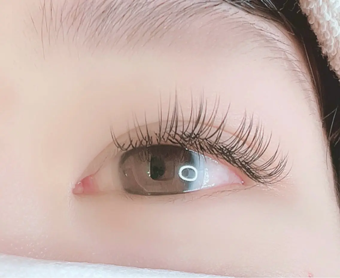 マツエク・マツパ フラットラッシュ Eyelash m&mのマツエク・マツパデザイン