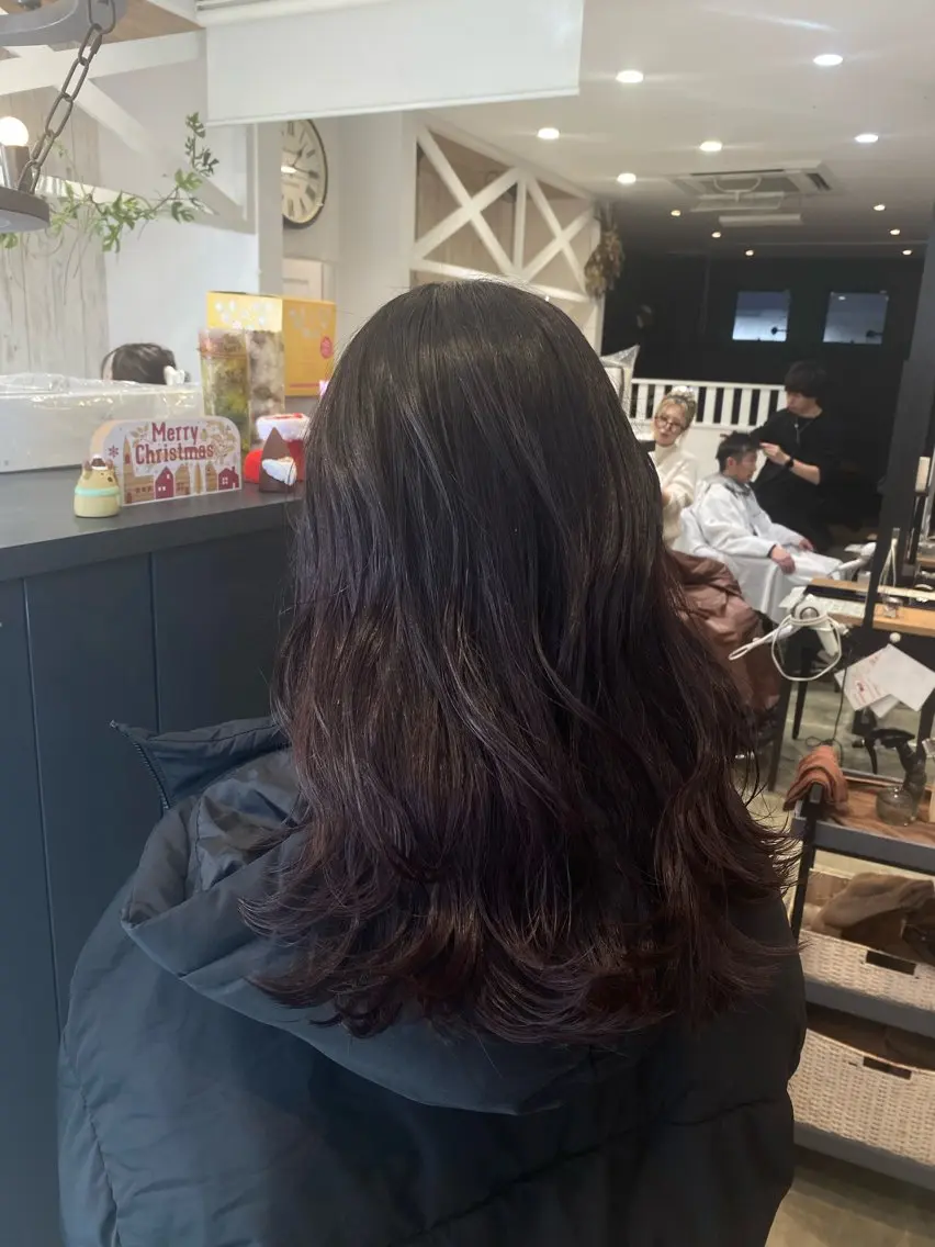 セミロング カラー ボルドーカラー カット ヘアカラー 柴田 枝利子のヘアスタイル