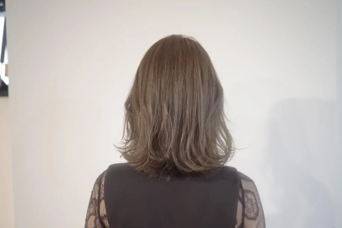 ミディアム etore 矢場町 南沙希のヘアスタイル