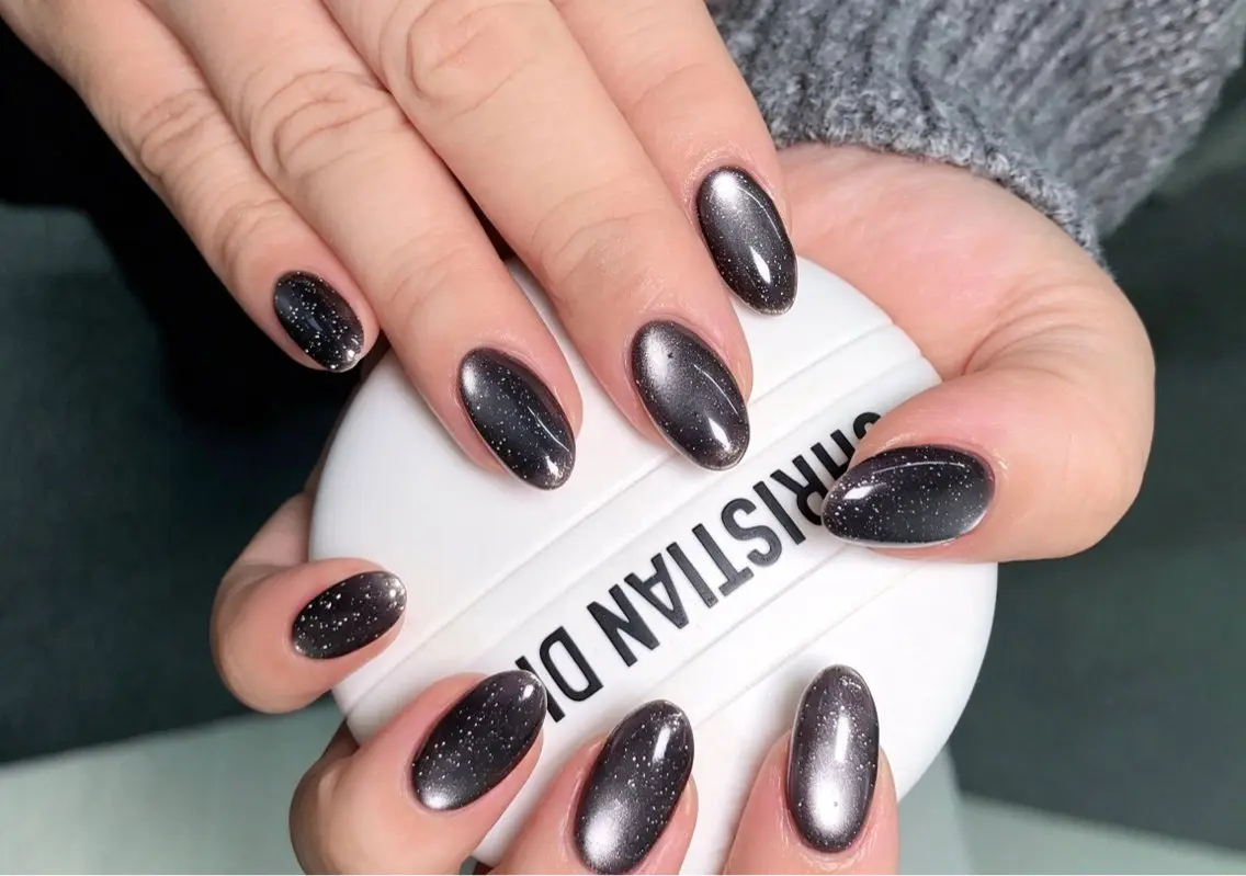ネイル ハンドネイル Glow Minamiのネイルデザイン