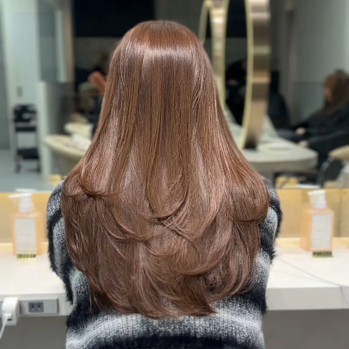 セミロング カラー ベージュカラー ブリーチ ダブルカラー 韓国風ヘア カット ヘアカラー トリートメント 🎀𝑆𝐴𝑅𝐴 /レイヤーカット🎀のヘアスタイル