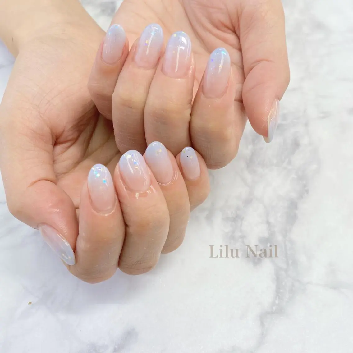 ネイル グラデーション モチの良さ◉ フィルインネイル♡のネイルデザイン