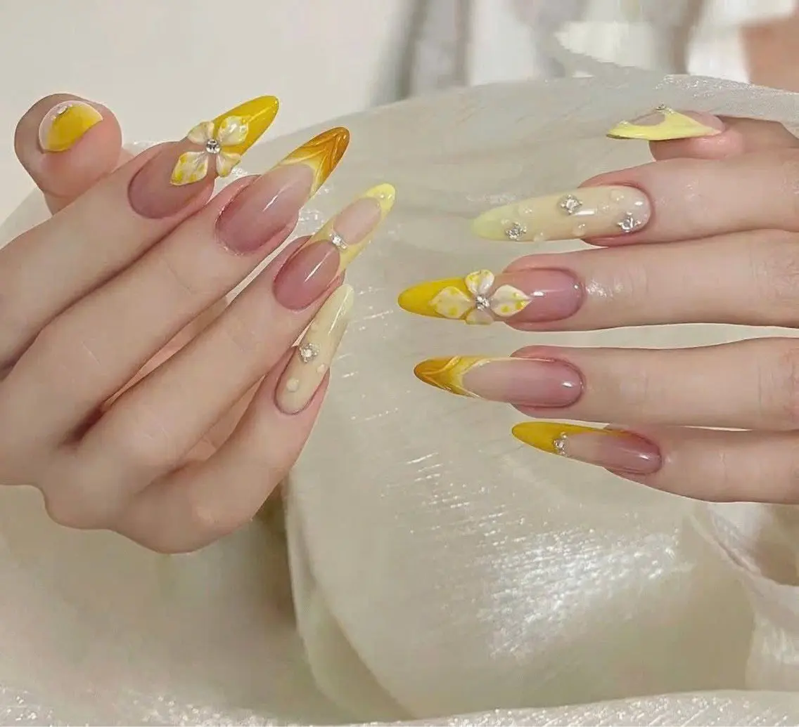 ネイル HAPPI NAIL . LEEのネイルデザイン