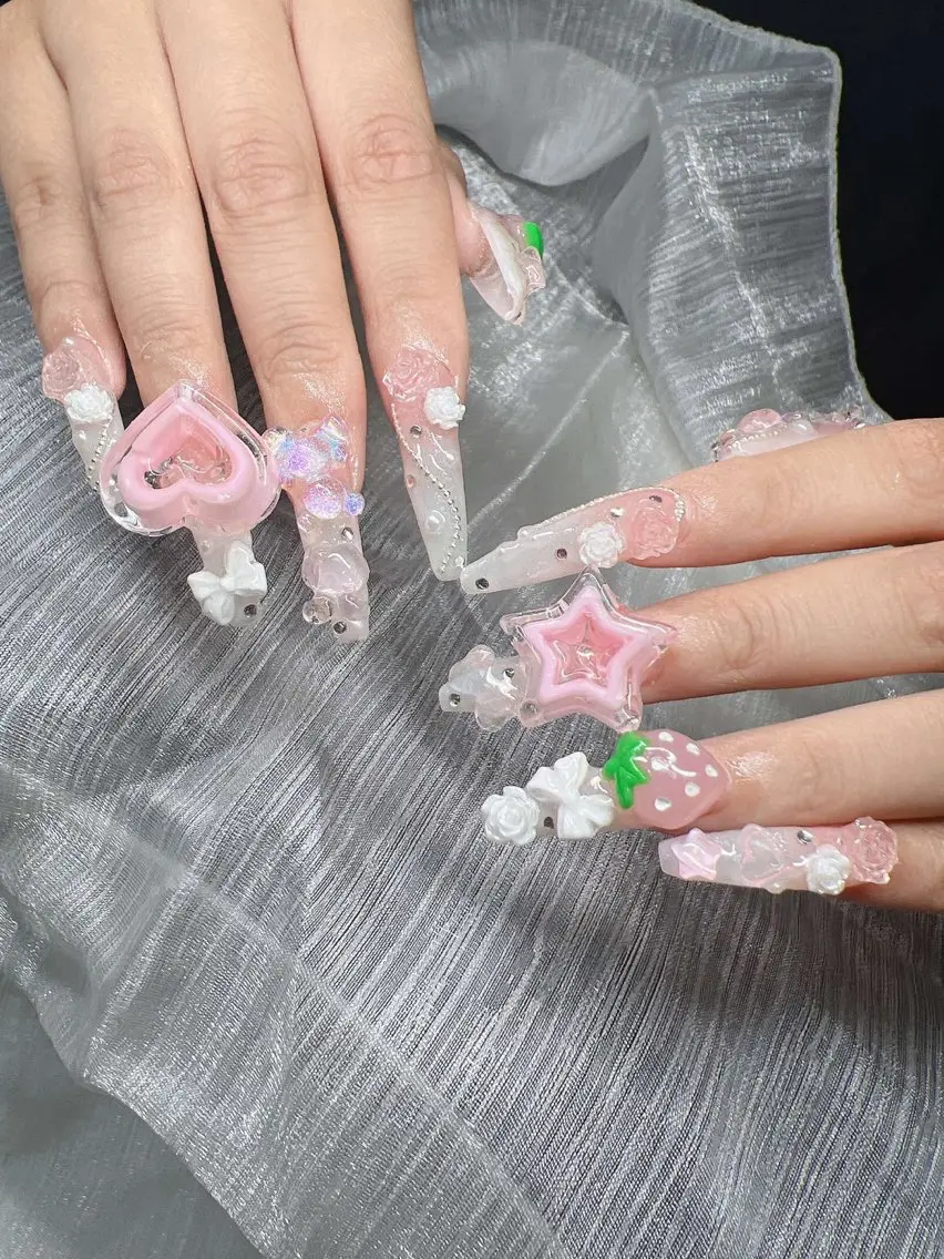 ネイル 長さ出し グラデーション キラキラネイル マグネットネイル ニュアンスネイル ハンドネイル Lee Nails チップ長さだし専門店のネイルデザイン