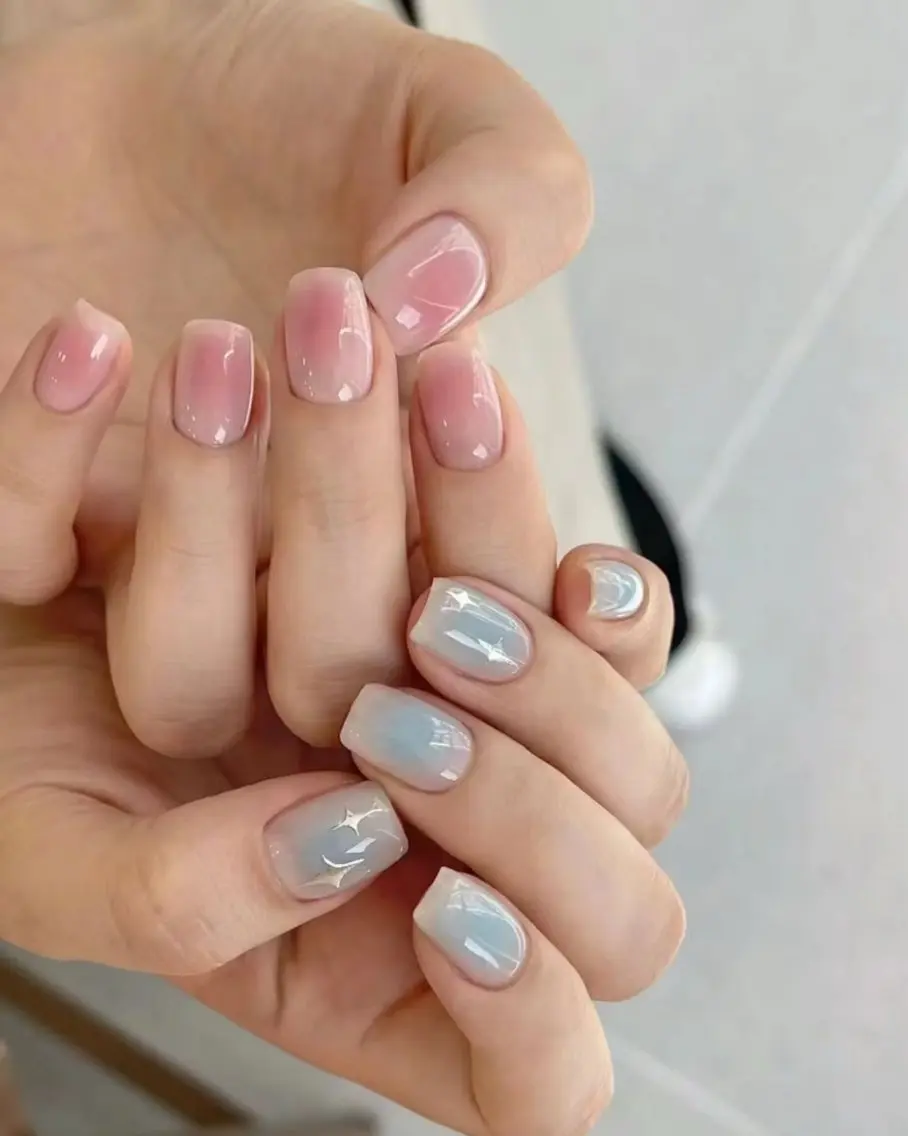 ネイル オーロラネイル 長さ出し フットネイル 韓国ネイル ラメ(グリッター) ハンドネイル 👍thumbs up nail👍のネイルデザイン
