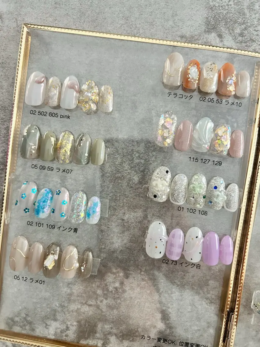 ネイル アートネイル オーロラネイル カジュアル フラッシュネイル フットネイル ハンドネイル ハンドケア Nanala. LUNAのネイルデザイン