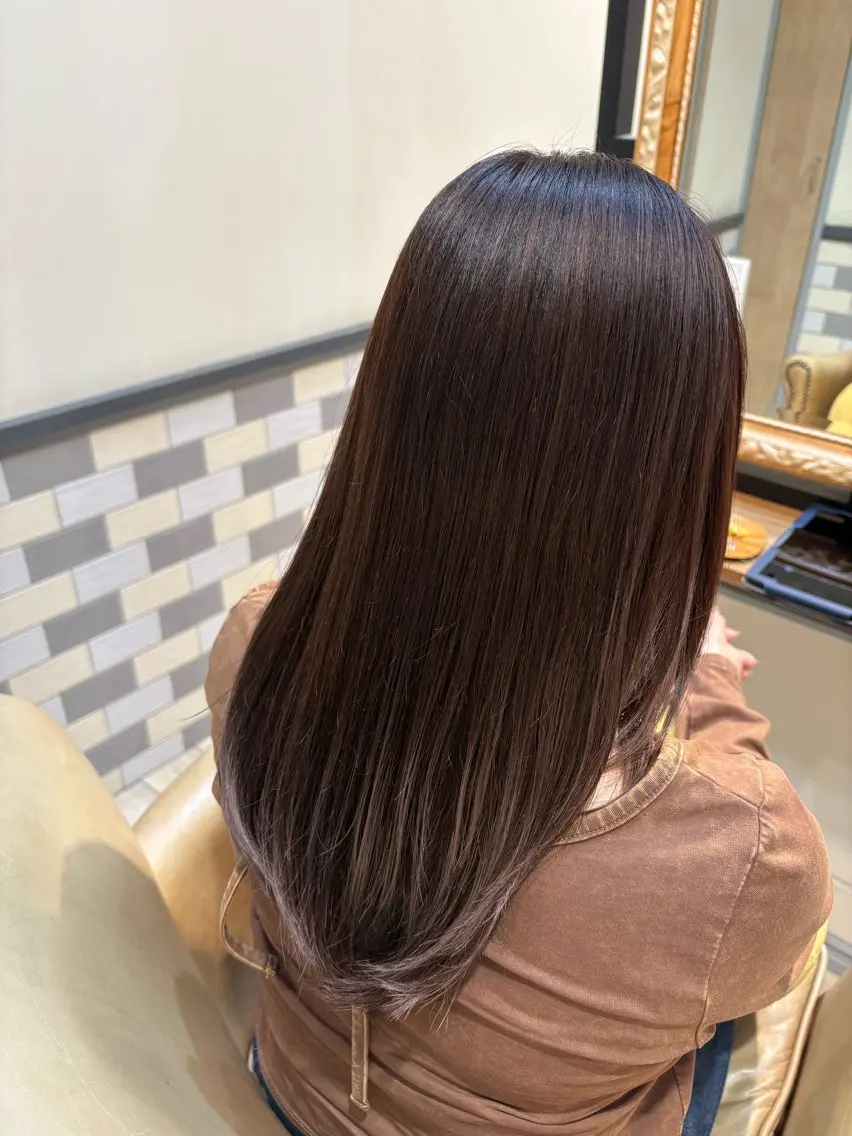 ロング カラー ラベンダーカラー ヘアカラー トリートメント SUZUKI AIRIのヘアスタイル