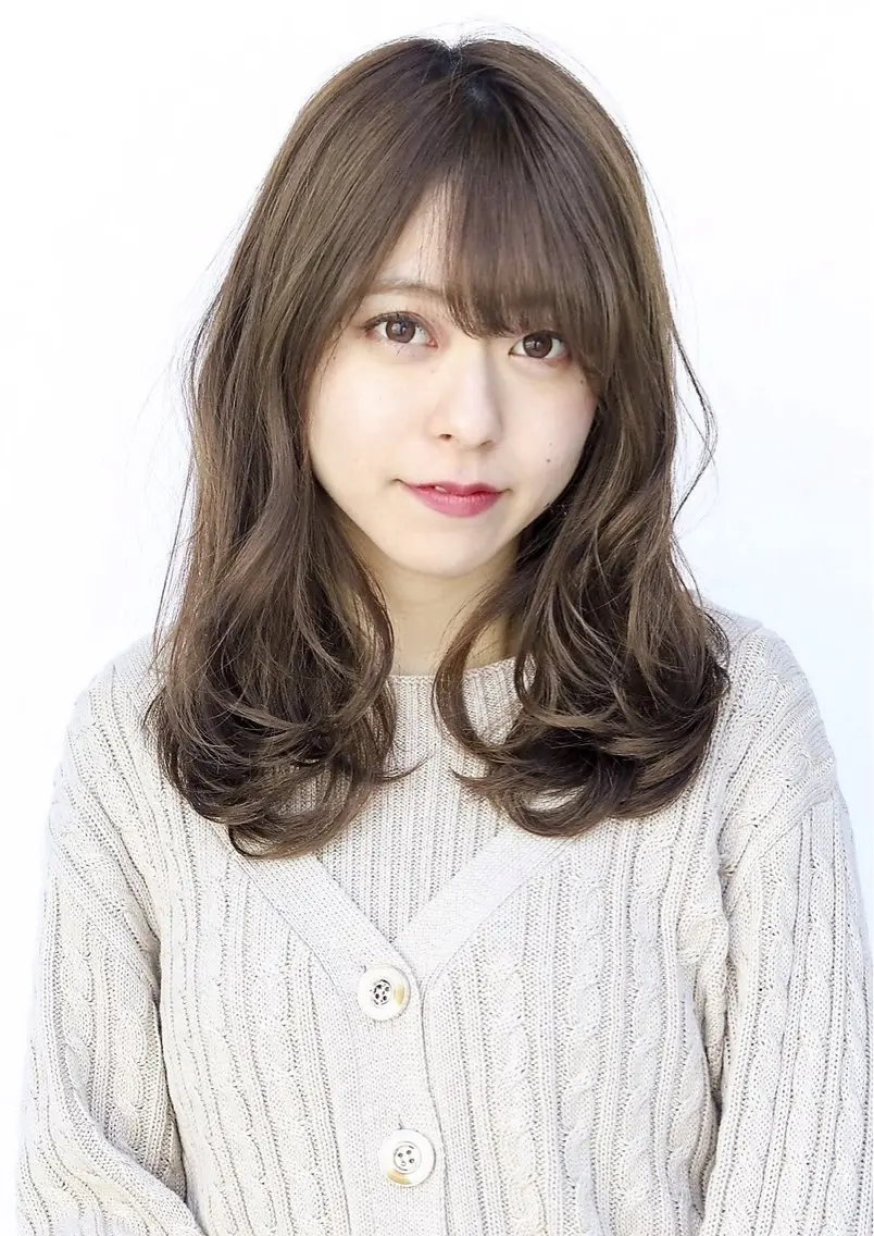 ロング カラー ブリーチ ダブルカラー グレージュ ブリーチなしカラー オリーブグレージュ ヘアカラー トリートメント ヘッドスパ ヘアセット 艶くすみカラー /縮毛/川添桃花のヘアスタイル