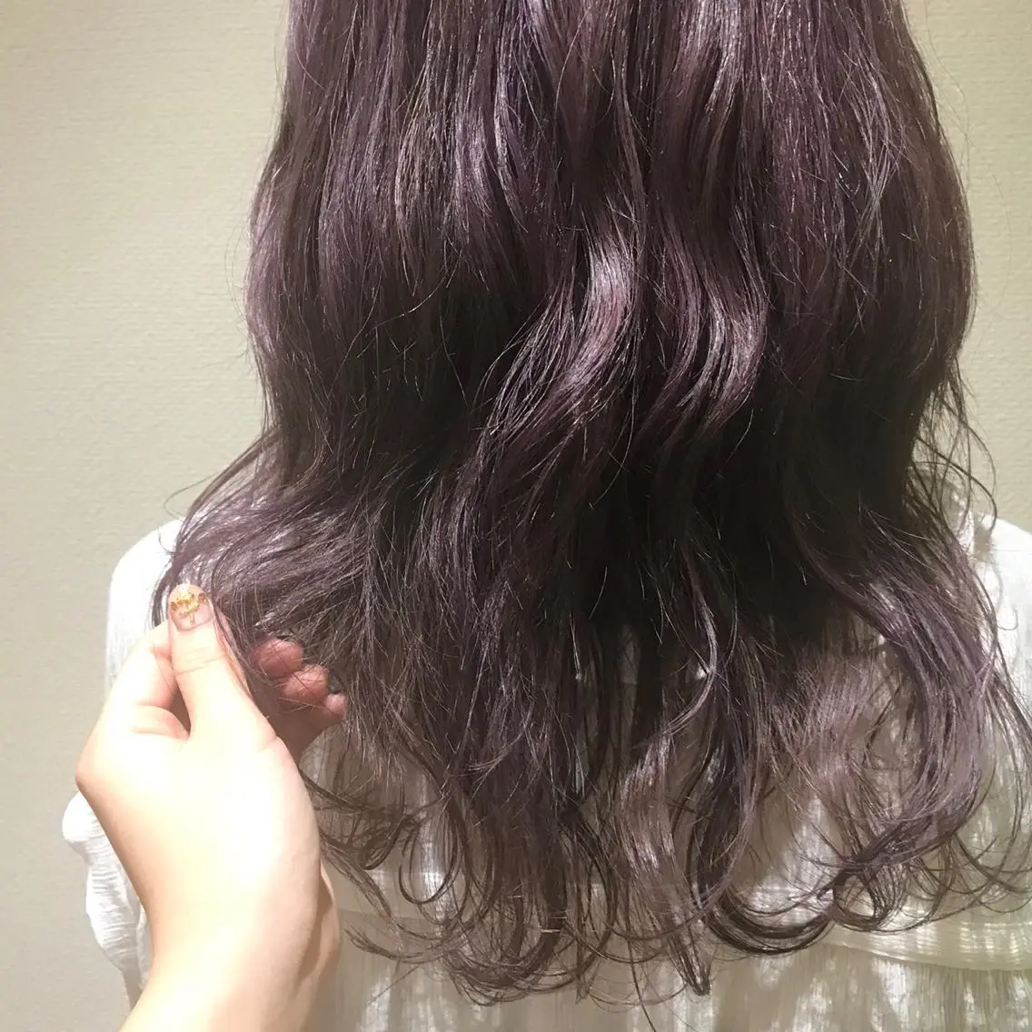 ロング カラー パーマ アッシュ 透明感カラー バイオレットカラー バイオレットアッシュ 大山 望のヘアスタイル