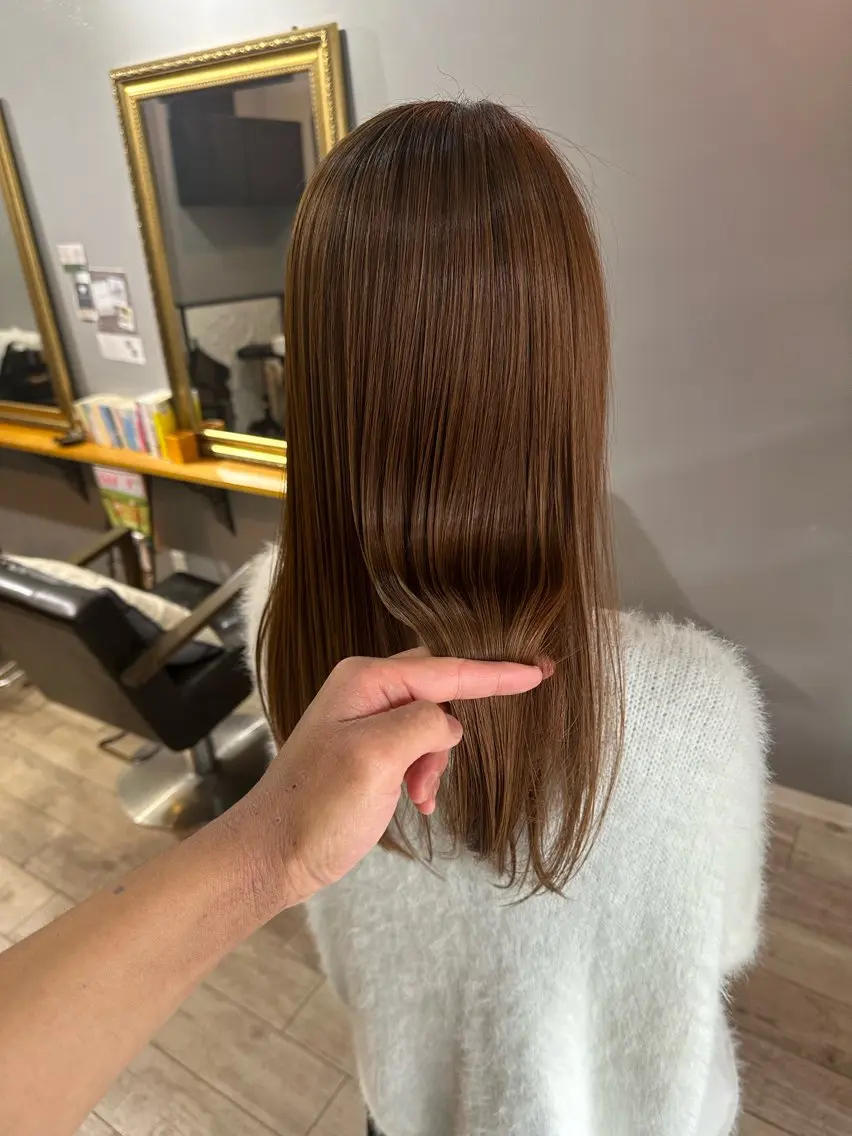 セミロング トリートメント 渡辺俊介 暗髪カラー /美髪矯正/髪質改善のヘアスタイル