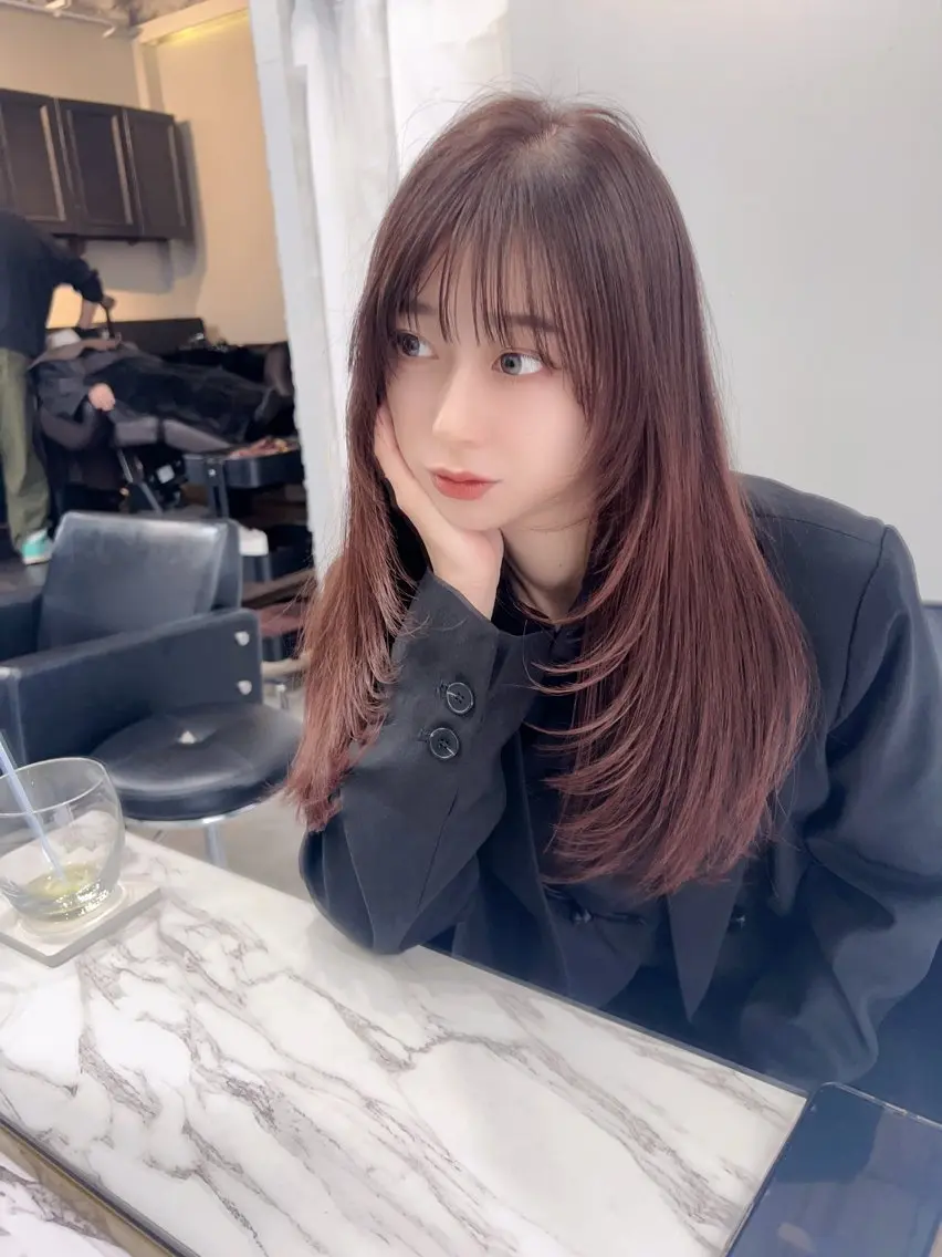 ロング カラー カット ヘアカラー 🪞上品で可愛い韓国 ヘア🪞Rikutoのヘアスタイル