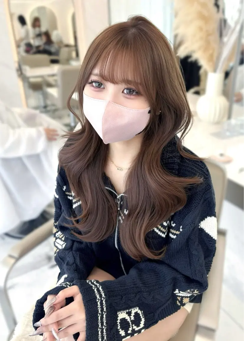 ロング カラー ベージュカラー 透明感カラー くびれヘア 韓国風ヘア レイヤーカット カット ヘアカラー トリートメント ちい/韓国レイヤー /ベージュ/顔まわりのヘアスタイル