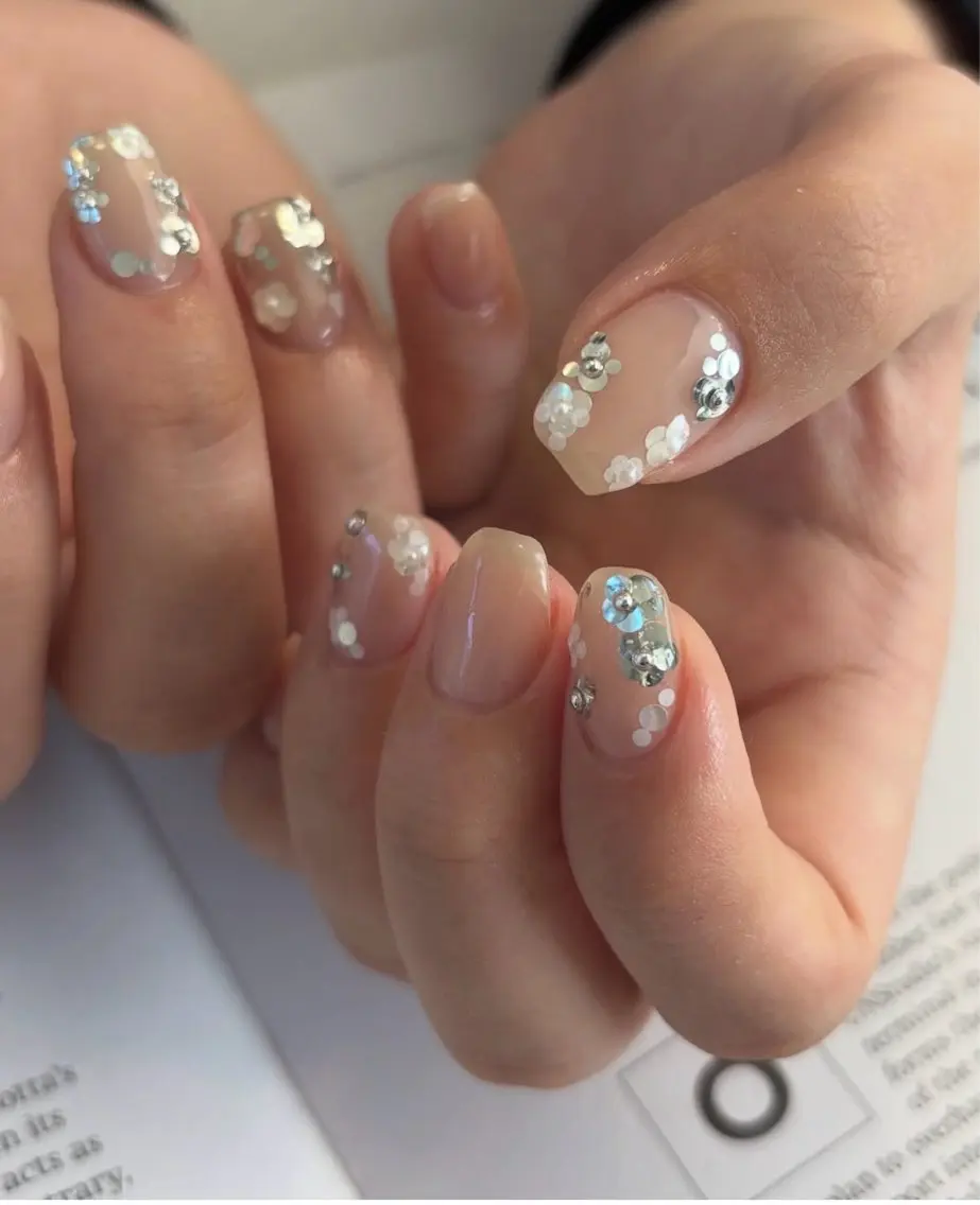 ネイル ホログラムネイル 韓国ネイル lily nailのネイルデザイン
