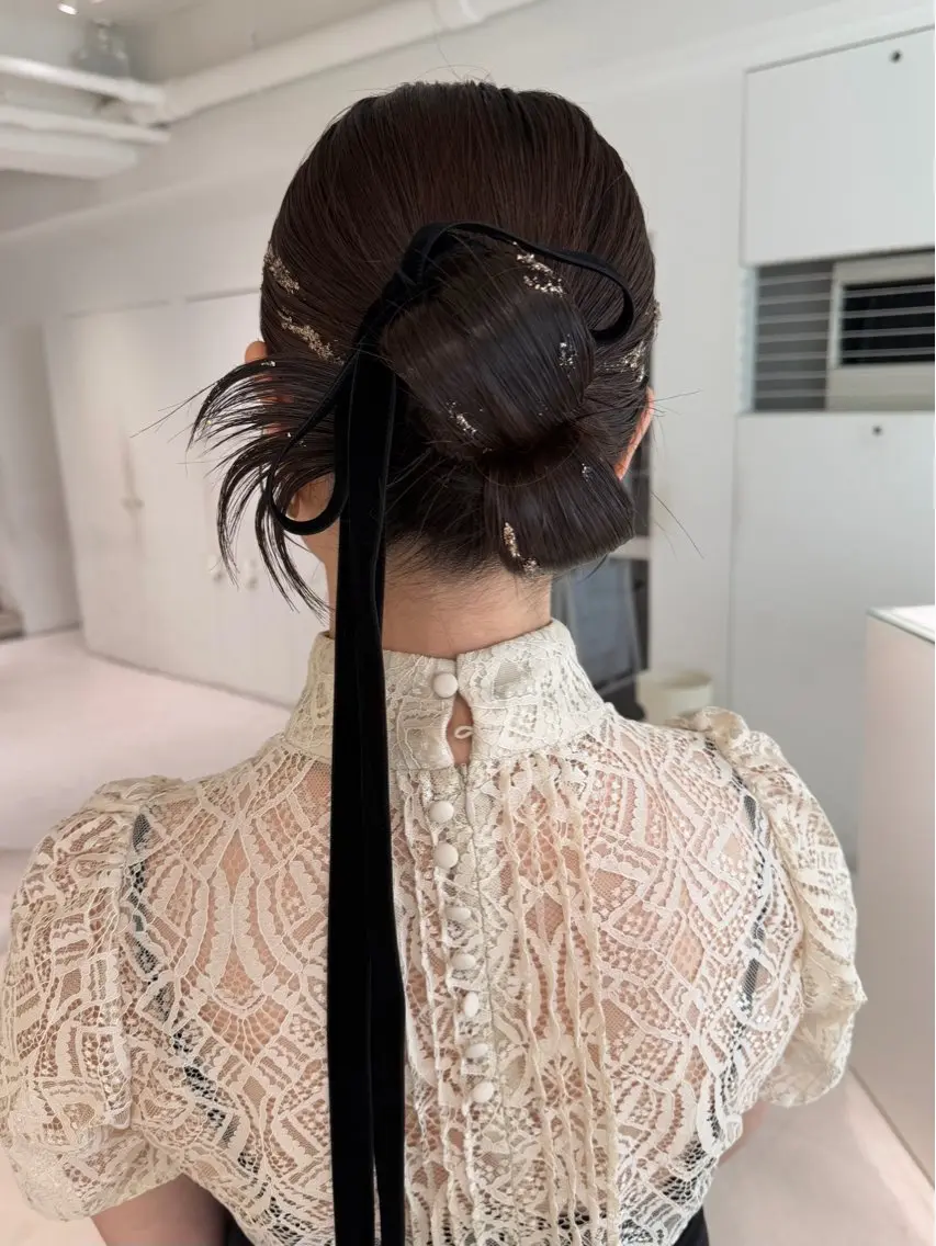 セミロング ヘアアレンジ ヘアセット loely 💞miyuのヘアスタイル