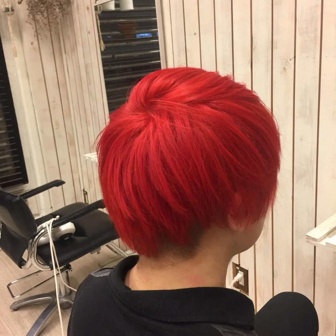 ショート メンズ ブリーチ/ウルフ特化 渋谷カルチャー交差点のヘアスタイル