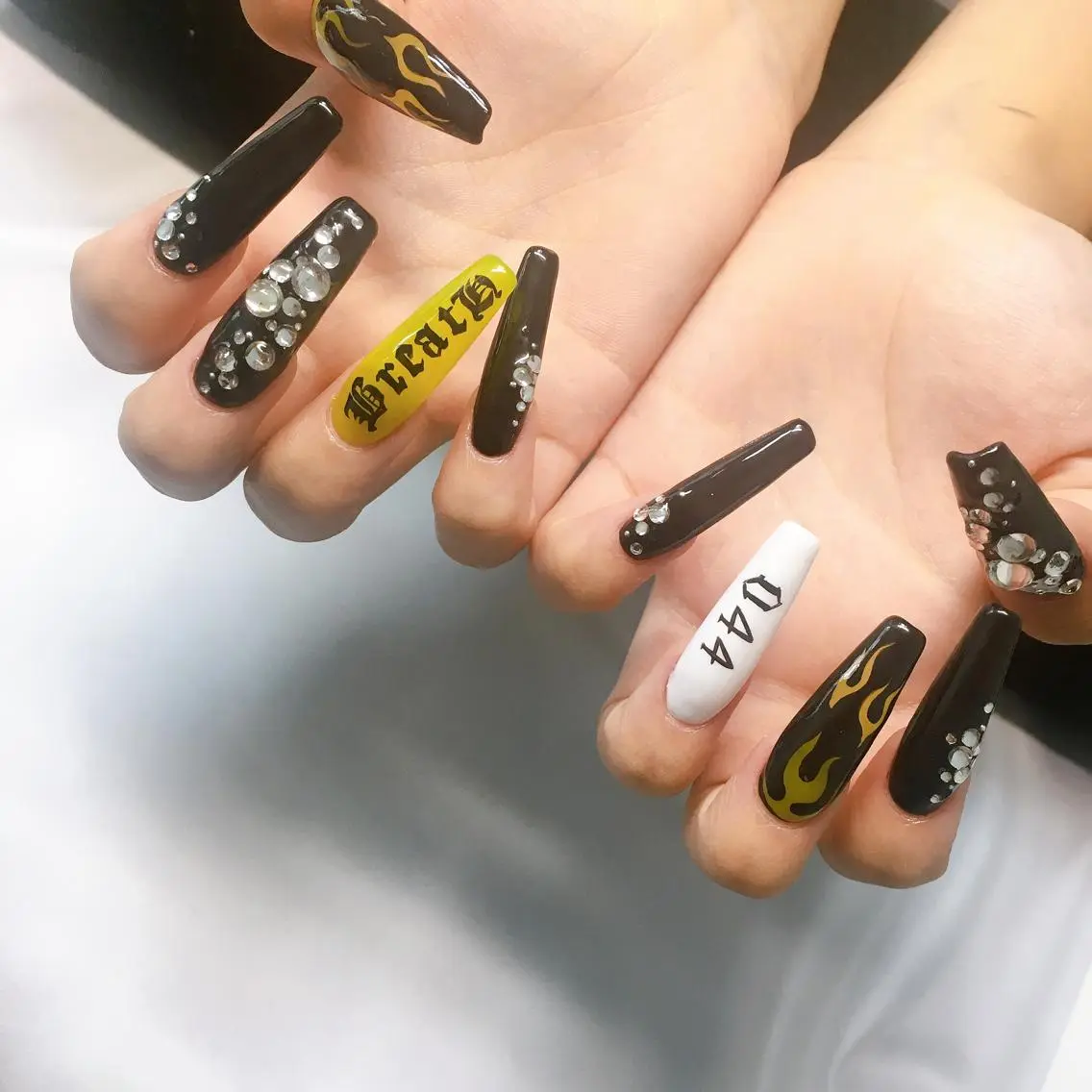 ネイル ロングネイル スカルプネイル ハンドネイル nailsalon Asryのネイルデザイン