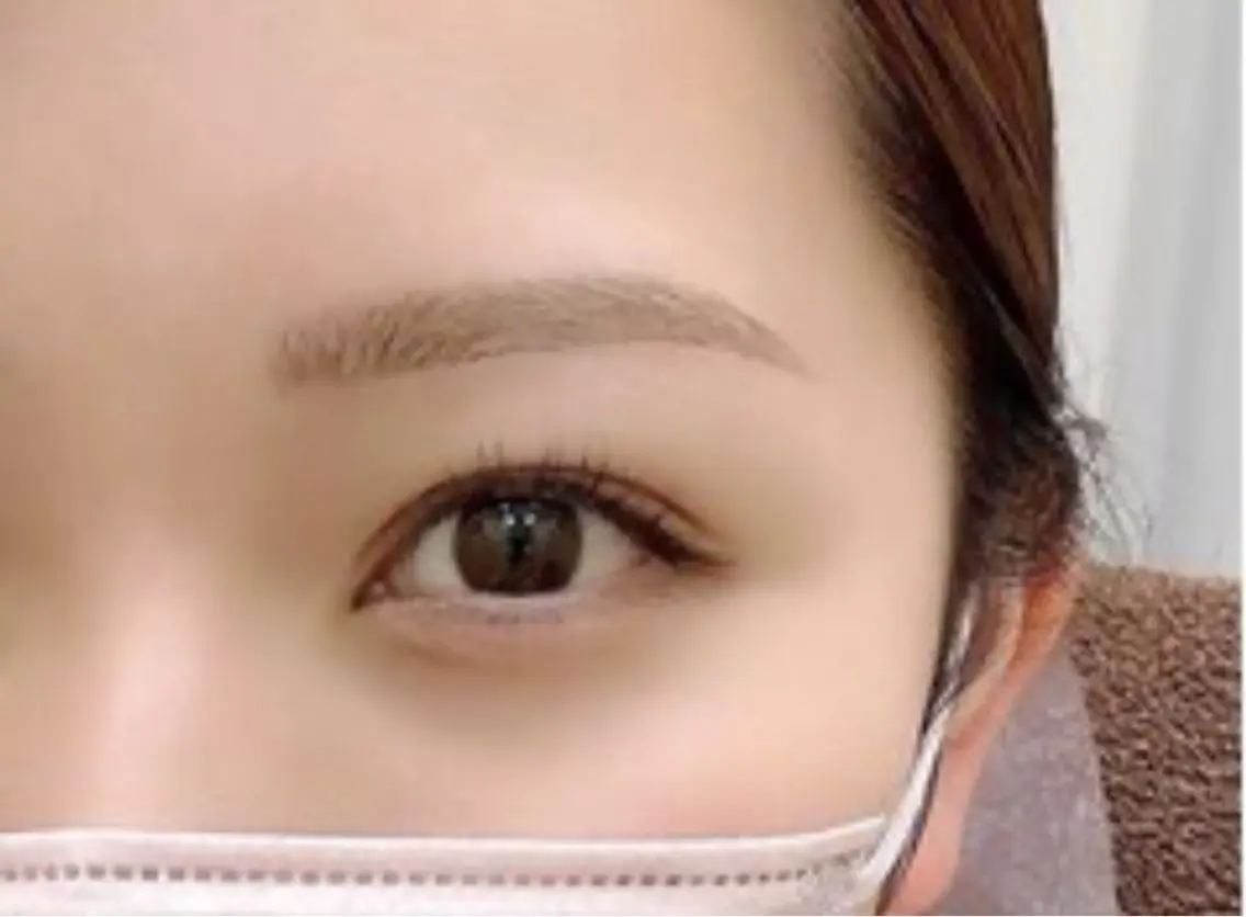 【女性限定】眉ワックス+眉スタイリング¥4,000の写真