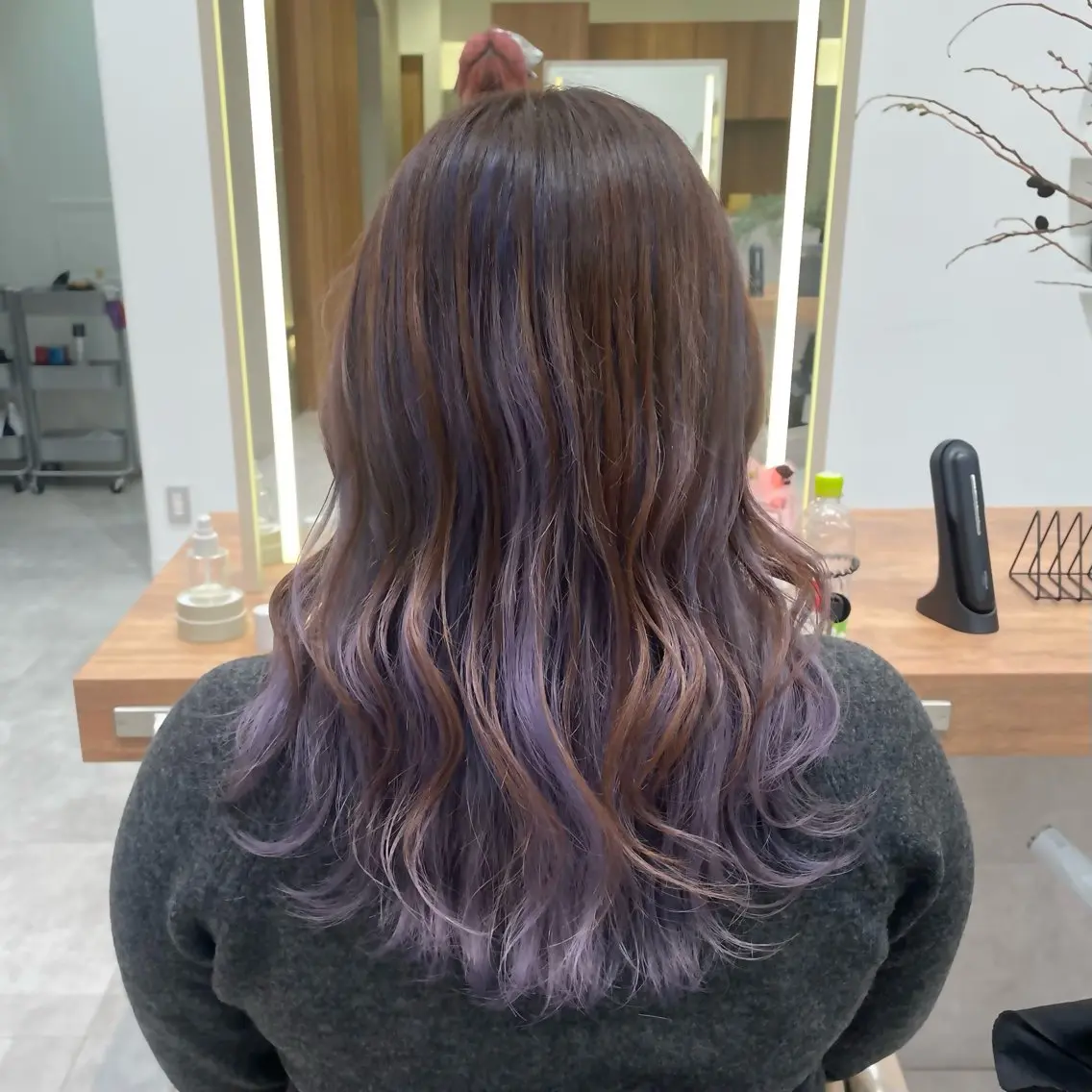 ロング カラー パープルカラー ヘアカラー トリートメント ヘッドスパ 【透明感カラー🩶】 津田和希のヘアスタイル
