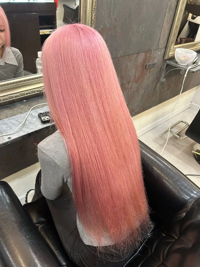【初ブリーチ限定‼️】ケアブリーチ×2+カラー+トリートメント🌸の写真